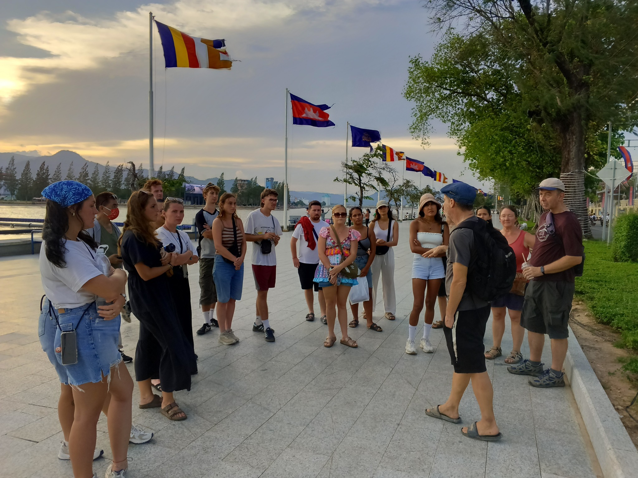 Kampot walking tour at dusk